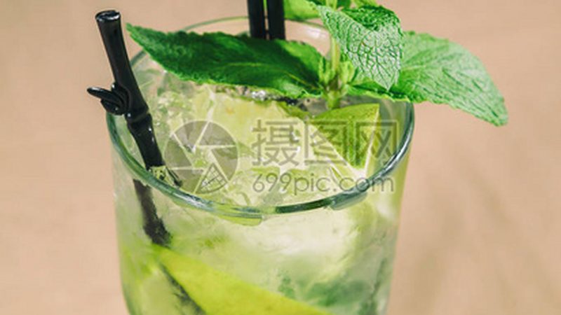 翻糖与奶油霜：揭秘哪种糕点装饰更容易定型